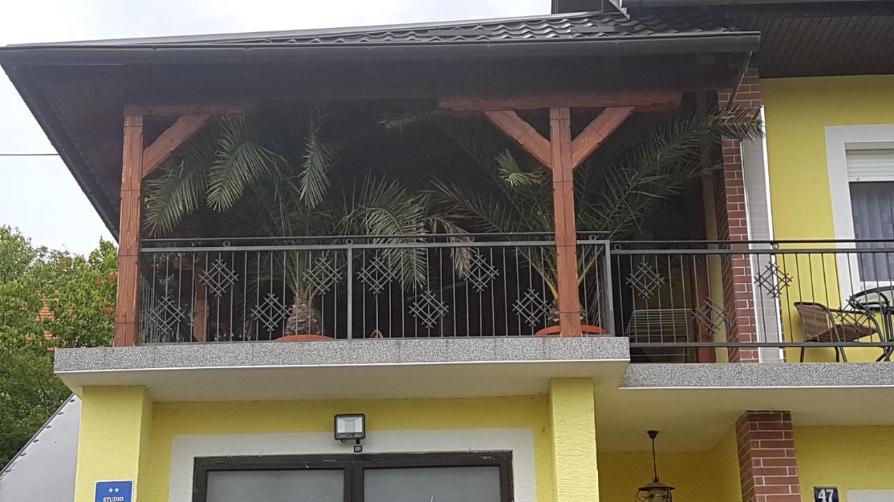 Apartmani Ksenija Krapinske Toplice Exteriör bild