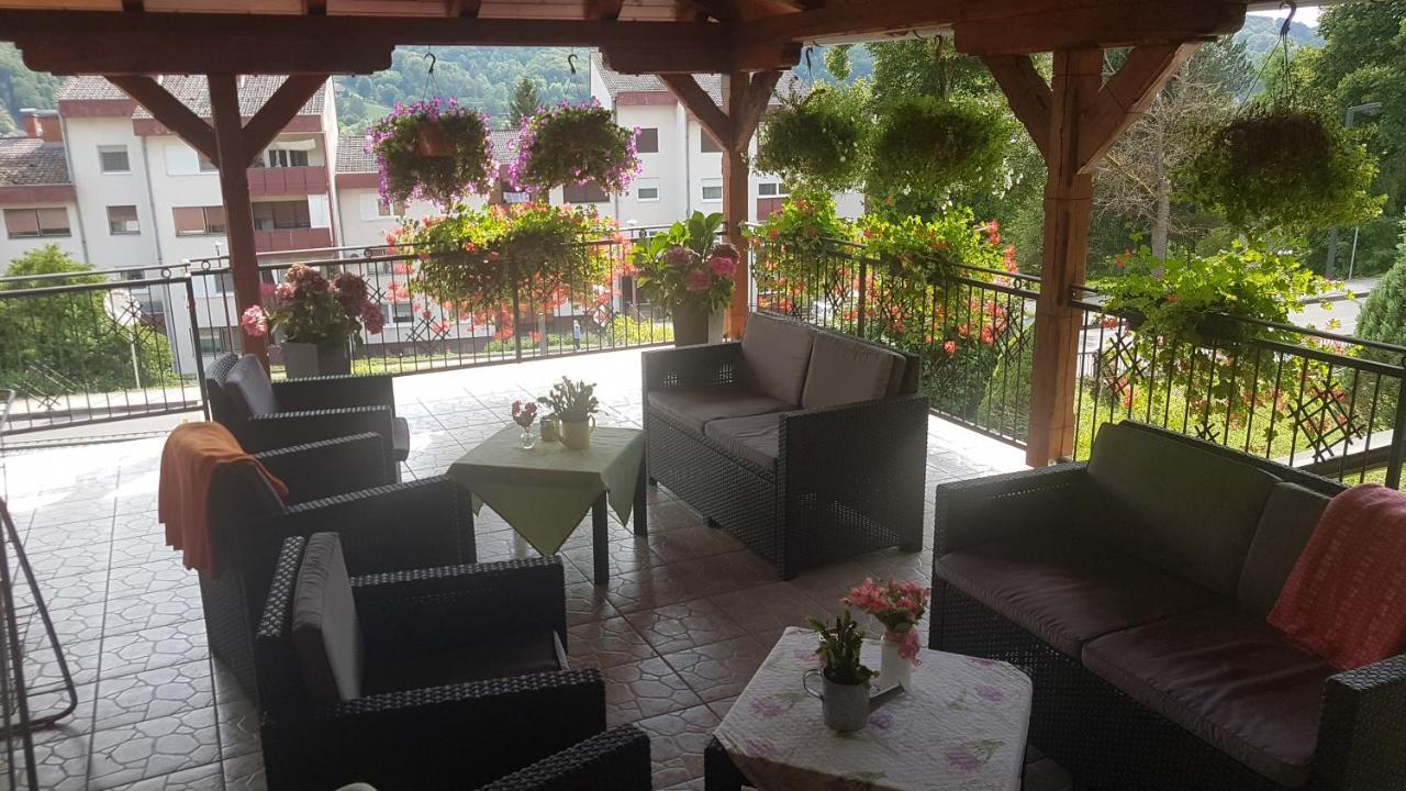 Apartmani Ksenija Krapinske Toplice Exteriör bild