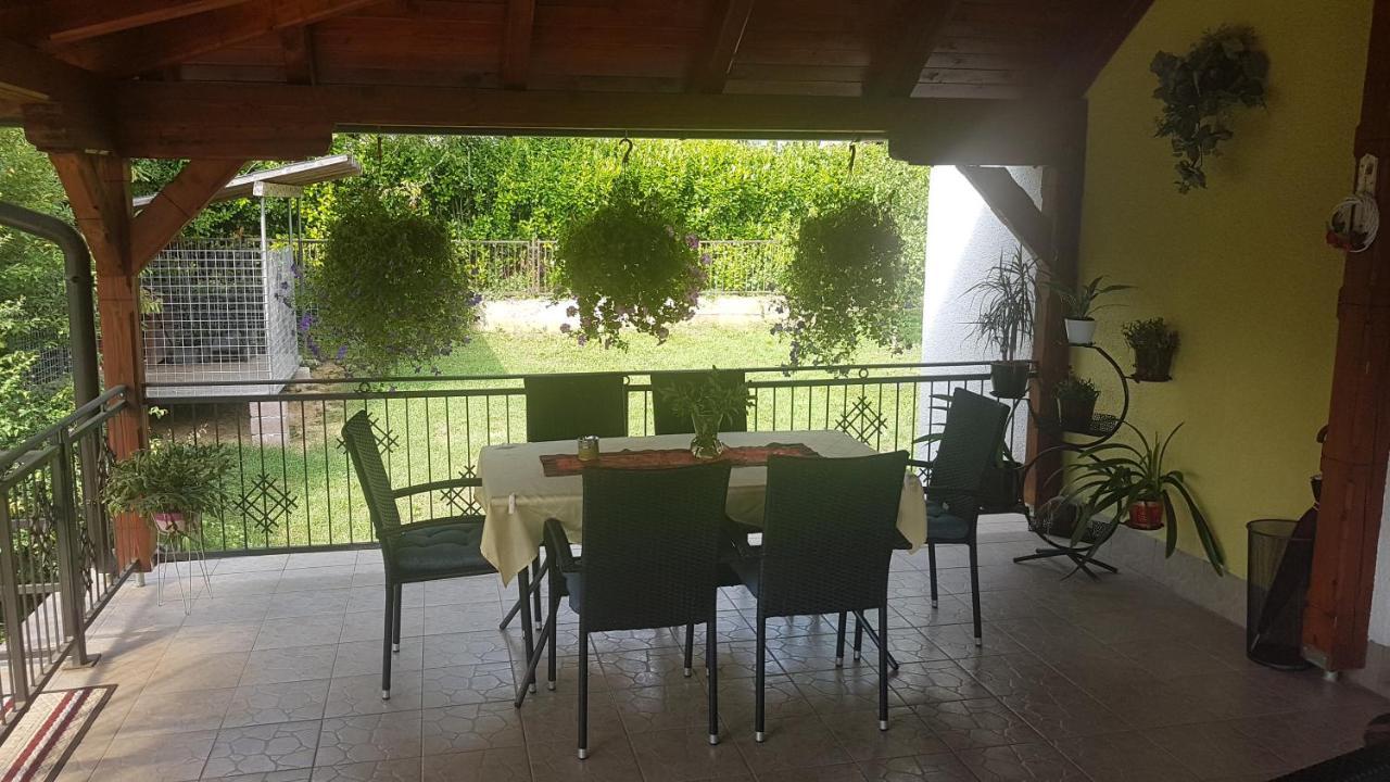 Apartmani Ksenija Krapinske Toplice Exteriör bild