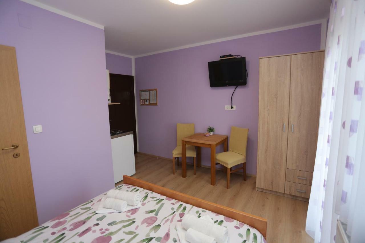 Apartmani Ksenija Krapinske Toplice Exteriör bild