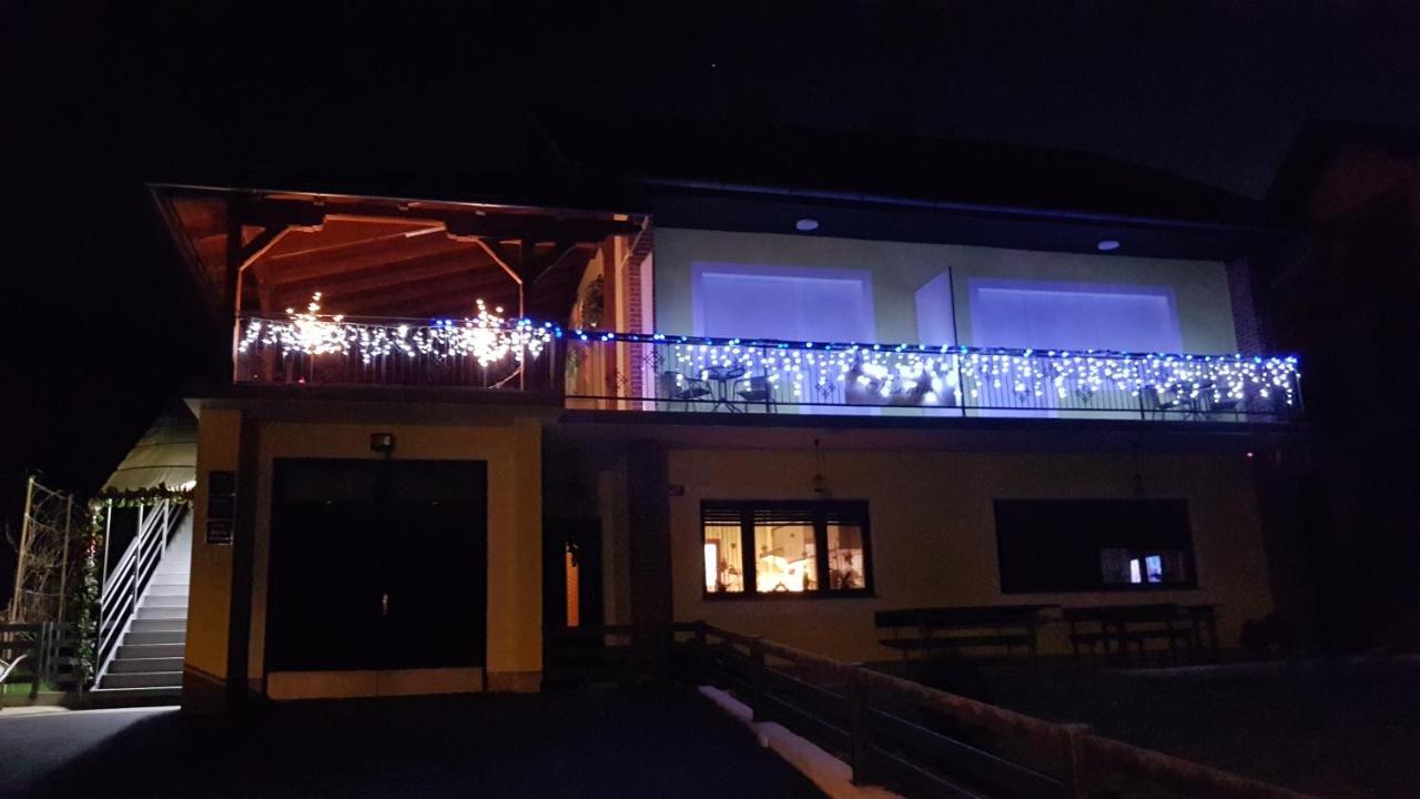 Apartmani Ksenija Krapinske Toplice Exteriör bild