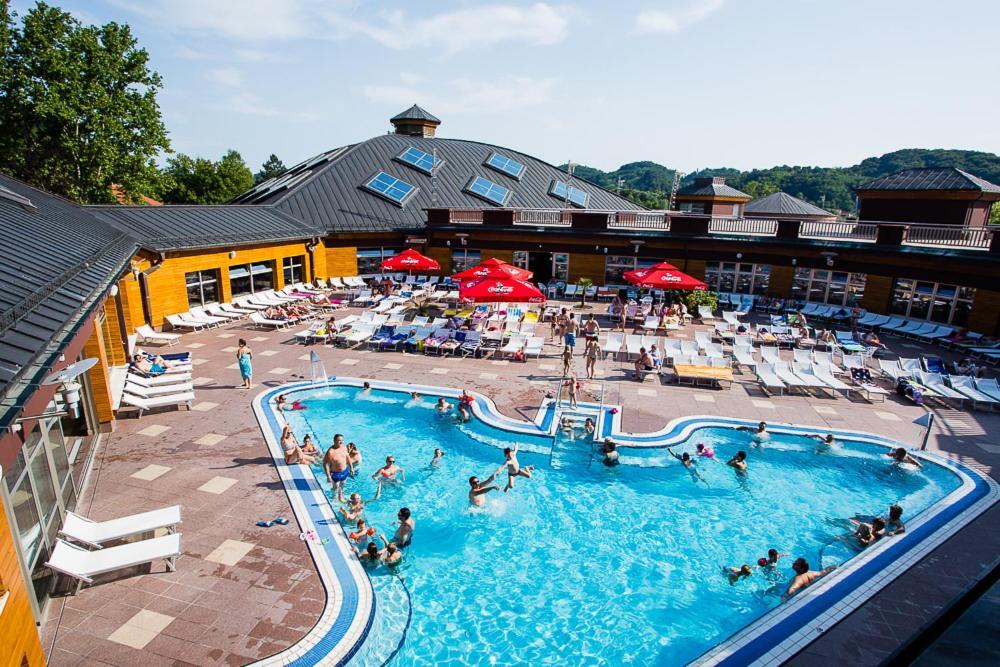Apartmani Ksenija Krapinske Toplice Exteriör bild